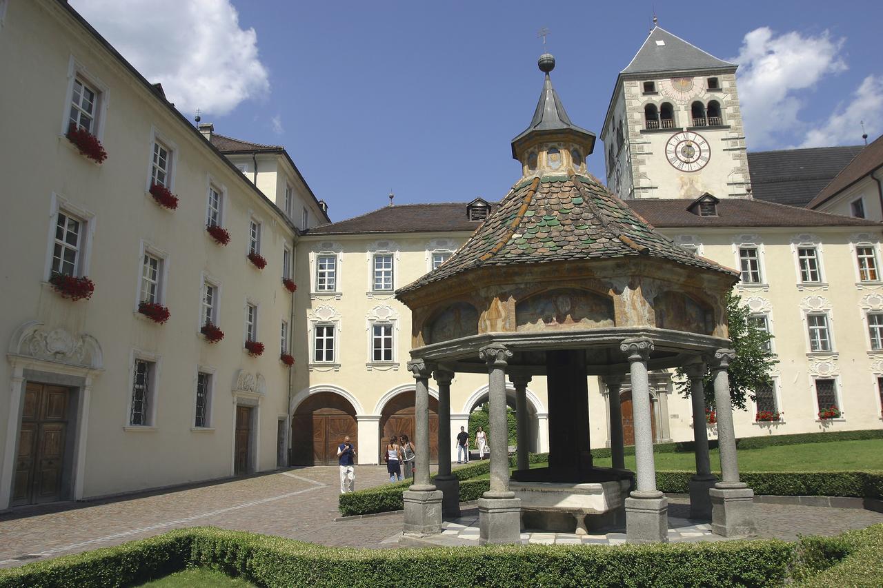 Hotel Gruener Baum Bressanone Zewnętrze zdjęcie